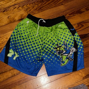 Green XL Men's Shorts (Used)
