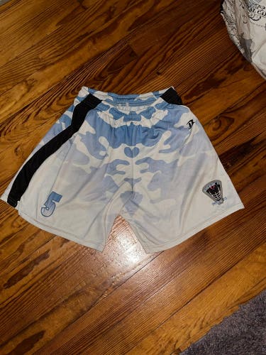 White XL Men's Shorts (Used)