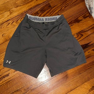 Gray XL Men's Under Armour Shorts (Used)