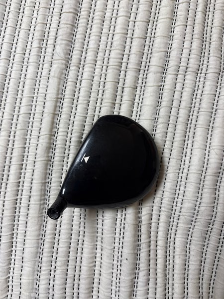 Titleist Right Handed Driver 9.5 Loft (Used)