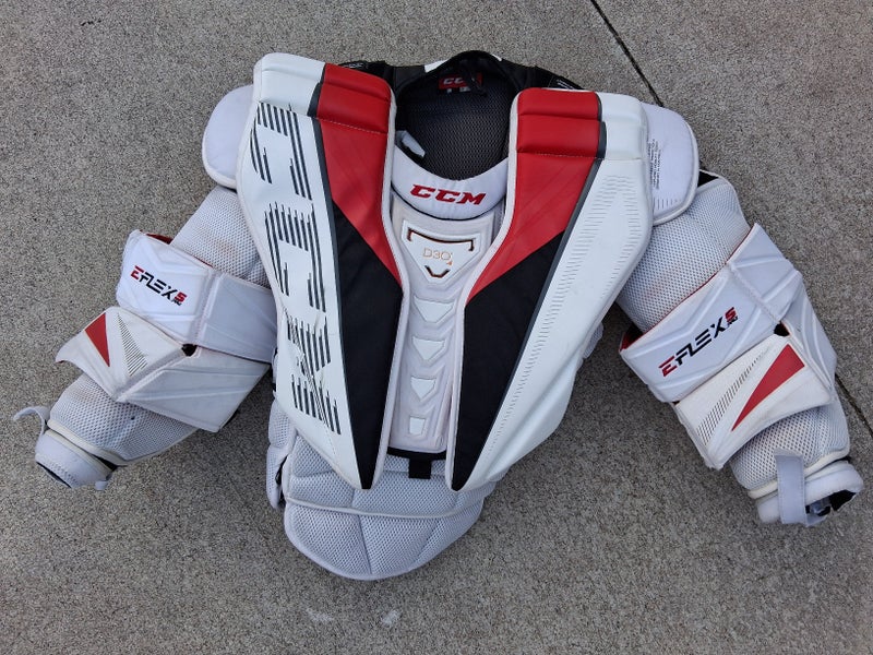 Senior Small CCM Eflex 5 pro Goalie Chest Protector (Used)