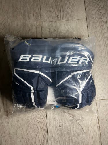 Bauer Vapor Hyperlite Gloves 14" (New)