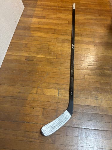 Senior Warrior Alpha LX3 Pro Right Handed Hockey Stick W01 (Used)