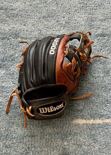 2014 Wilson A2000 RH Infield Baseball Glove 11.25" (Used)