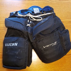 Junior Small Vaughn Ventus LT68 Hockey Goalie Pants (Used)
