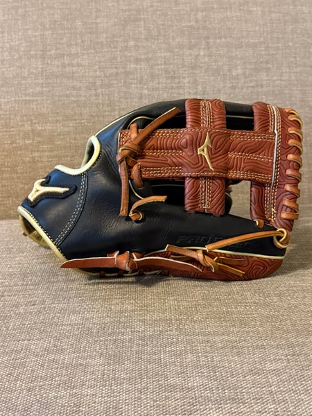 Mizuno Pro Select RH Infield Baseball Glove 11.75" (Used)