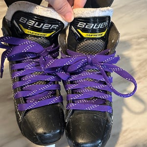 2024 Bauer Supreme M1 Hockey Skates Size 1.5 (Used)