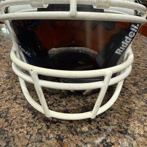 XS Youth Schutt Youth Recruit hybrid Helmet (Used)