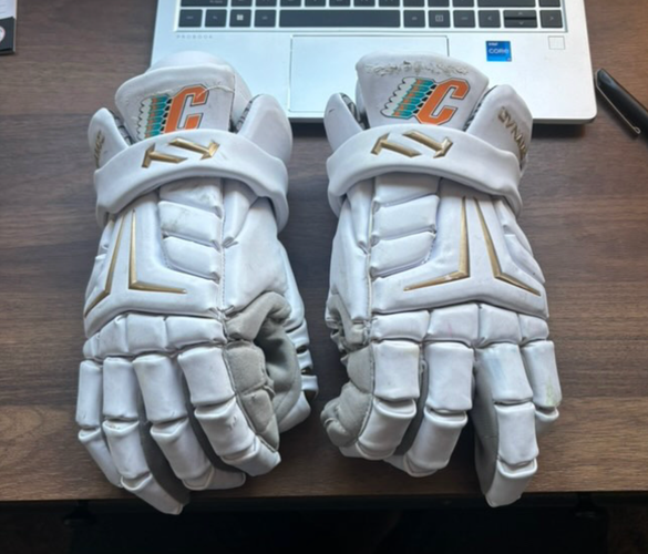 Chiefs Gloves - game worn during 2023 season