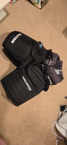 Intermediate XL Vaughn Velocity V9 Hockey Goalie Pants (Used)