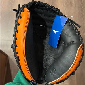 New 30" mizuno catchers glove