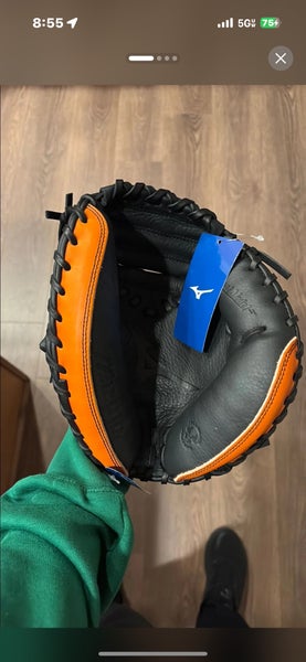 New 30" mizuno catchers glove