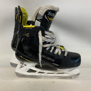 Used Bauer SUPREME M4 FIT 2 Senior Hockey Skate Senior 7.5 11823-S000034408