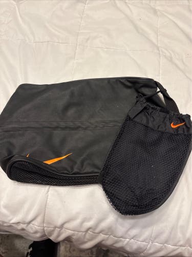 Nike Soccer Cleat & Shin Guard Bag