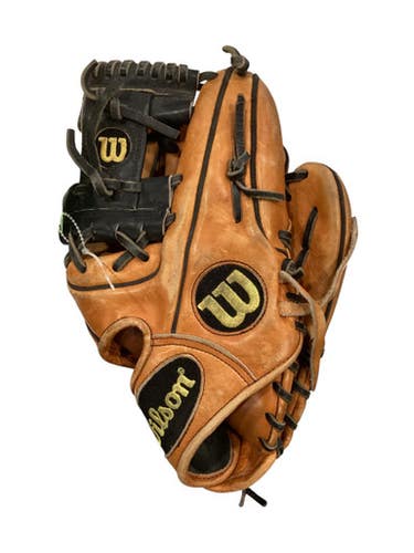 Used Wilson A2000 BB/SB Glove RH Throw Brown 12" 11884-S000052980