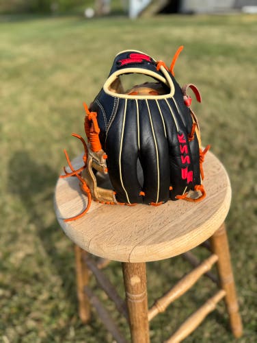 2023 SSK RH Infield Z5 Baseball Glove 11.5" (Used)