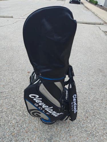 Cleveland 6 Divider Golf Cart Staff Bag w Raincover CG17 Black/Blue