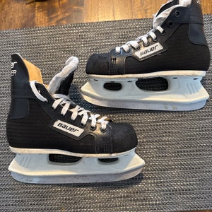 Bauer Hockey Skates Size 5.5 (Used)