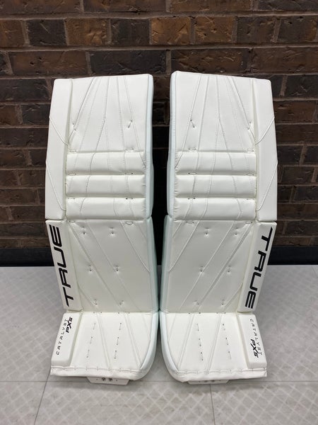 True Catalyst PX5 34+2 Goalie Leg Pads