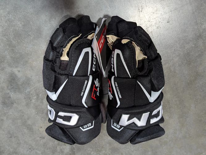 CCM FT6 Pro Gloves - Junior
