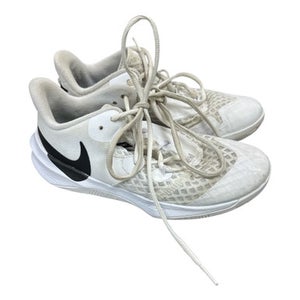 Nike (Used) White Kid's Shoes