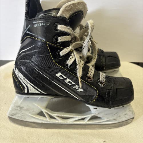 Junior Youth Size 12 CCM TACKS 9040 Ice Hockey Skates
