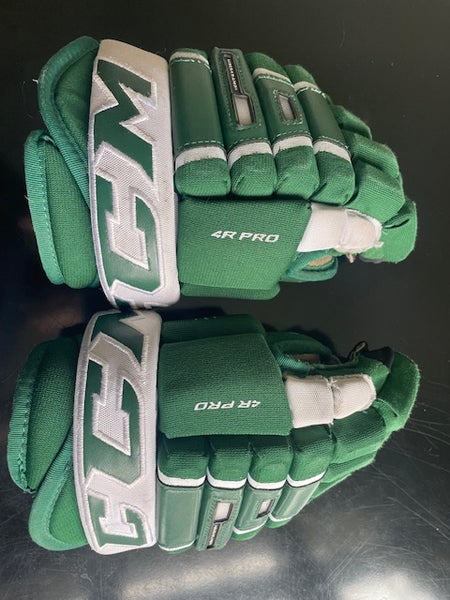 CCM HG 4R Pro Gloves 11" (Used)
