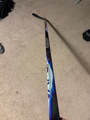 Senior Bauer Vapor FlyLite Left Hand Hockey Stick P92 (New)