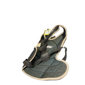 Used Easton JEN SCHRO MD Catchers Chest Protector Black Intermed 11834-S000040596