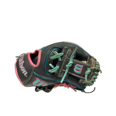 Used Wilson A2000 BB/SB Glove RH Throw Black 11 1/2" 11834-S000040755