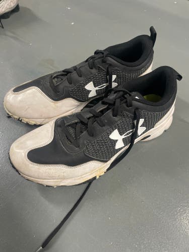 Men's Size M 11.0 (W 12.0) Adult Under Armour Low Top Trainers (Used)
