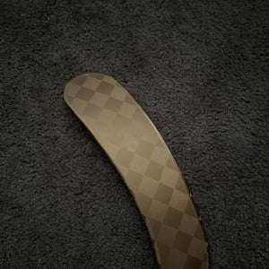 Senior Bauer Vapor Hyperlite 2 Right Handed Hockey Stick P92 Pro Stock (New)