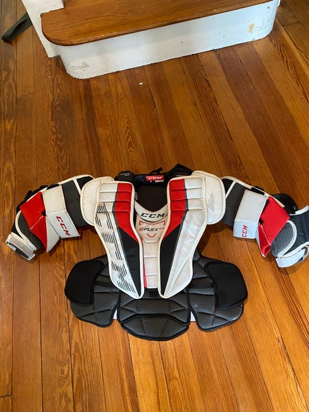 Small / Medium CCM EFLEX 5.5 Goalie Chest Protector (Used)