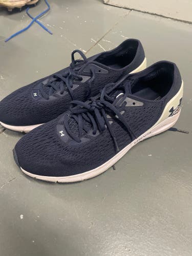 Under Armour HOVR running shoes navy blue size 11 gently used