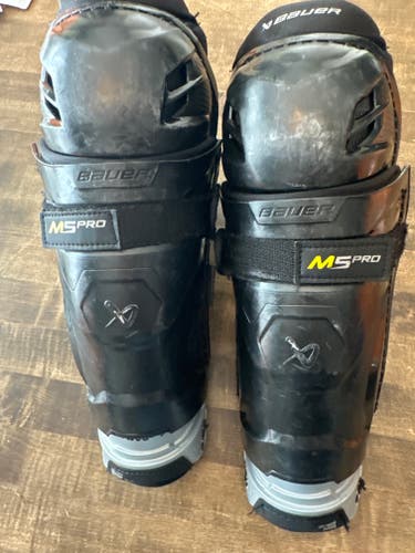 Used Junior Bauer Supreme M5 Pro Shin Pads 11"