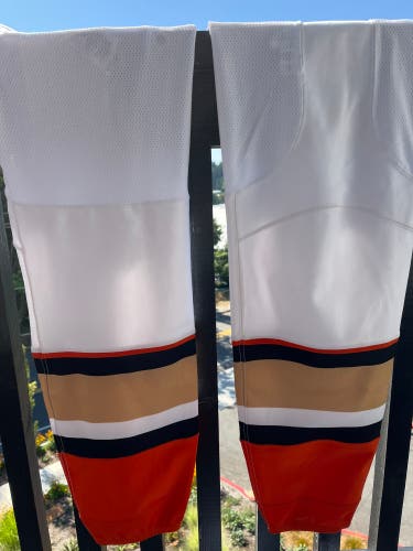 Anaheim Ducks White Senior XL Adidas Socks Pro Stock (New)