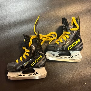 CCM Tacks XF 80 Hockey Skates 9 (Used)