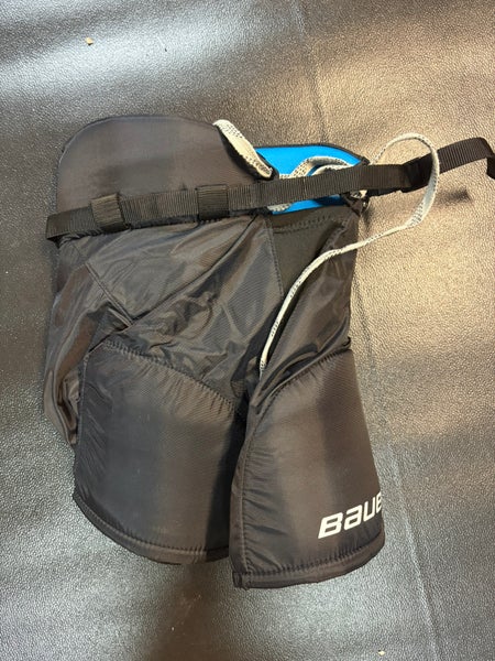 Youth Medium Bauer Vapor Volt Hockey Pants (Used)