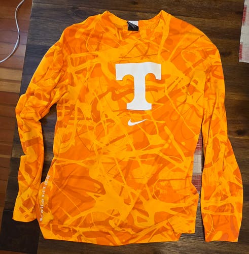 Nike Tennessee shirt