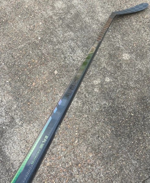 Warrior Covert QR6 PRO Pro Stock Hockey Stick Right W28 80 FLEX 14387