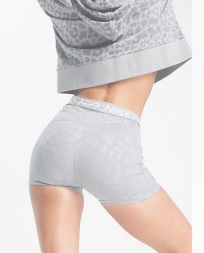 Nike Pro 3” tight fit high rise grey silver Leopard Spandex Women XS Shorts