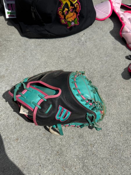 Wilson RH Catcher's Baseball Glove 33" (Used)