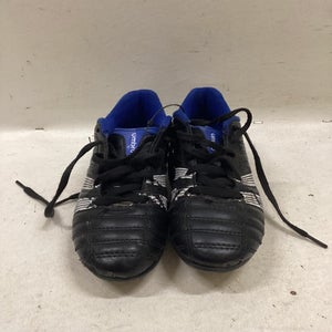 Used Umbro Soccer Cleats Black Youth 13.0 11725-S000492045