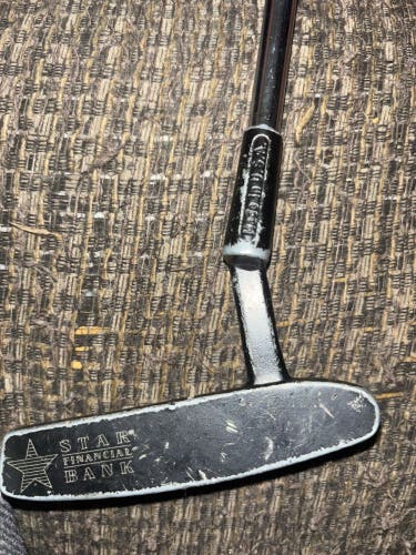 Black Unisex Northwestern Right Handed Putter 33" (Used)