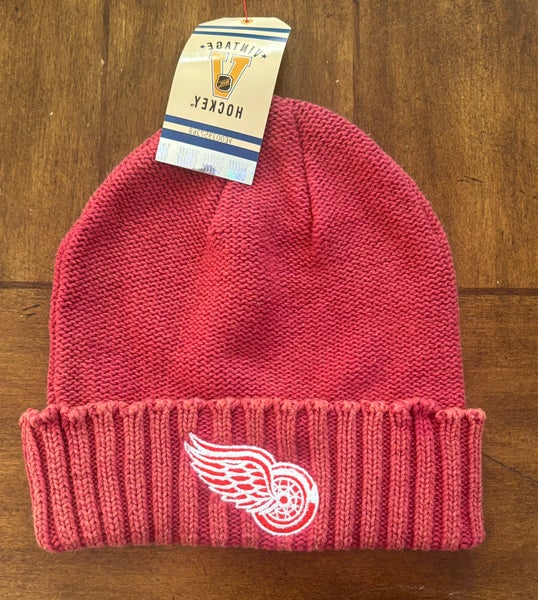 Detroit Red Wings Adult Vintage Brand Beanie Knit Red Cuffed One Size Fits New