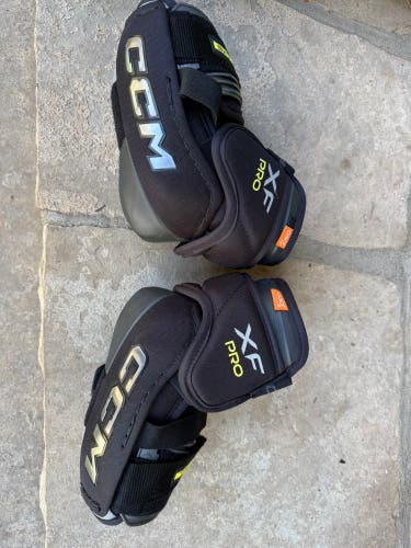 Like New CCM Tacks XF pro Elbow Pads - Senior Medium