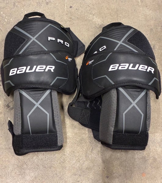 Bauer Pro Knee Pads Intermediate like NEW