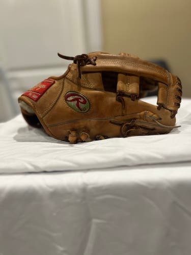 PROTT2 Gameday model Gold stitching Rawlings Heart of the Hide RH Baseball Glove 11.5" (Used)