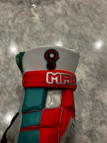 Maverik Max Lacrosse Gloves 13" (New)