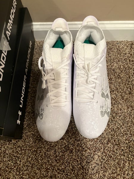 White Men's Size M 10.5 (W 11.5) Adult Under Armour (New)